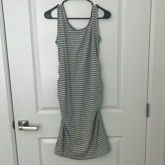 Maternity Sleeveless Tank Bodycon with Side Ruching Dress - Picture 3 of 4